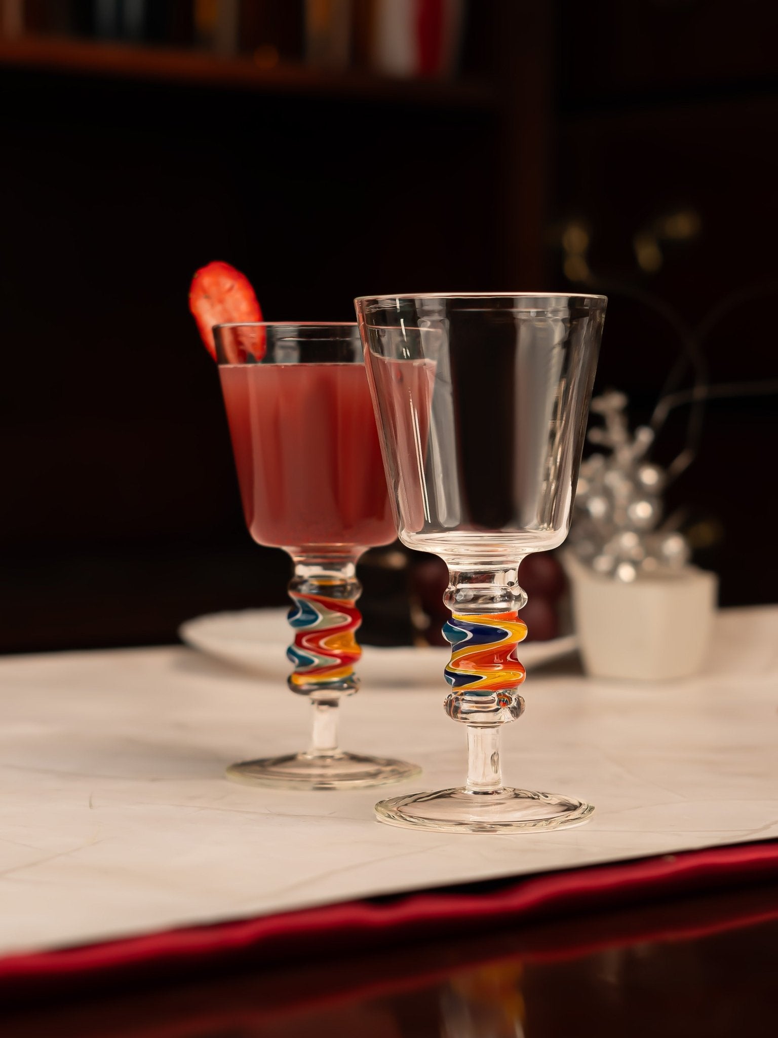 Aurora Wigwag Wine Goblet - Borotechheight : 160 mm diameter: 80 mm ml capacity : 180 ml2TransparentBorotech