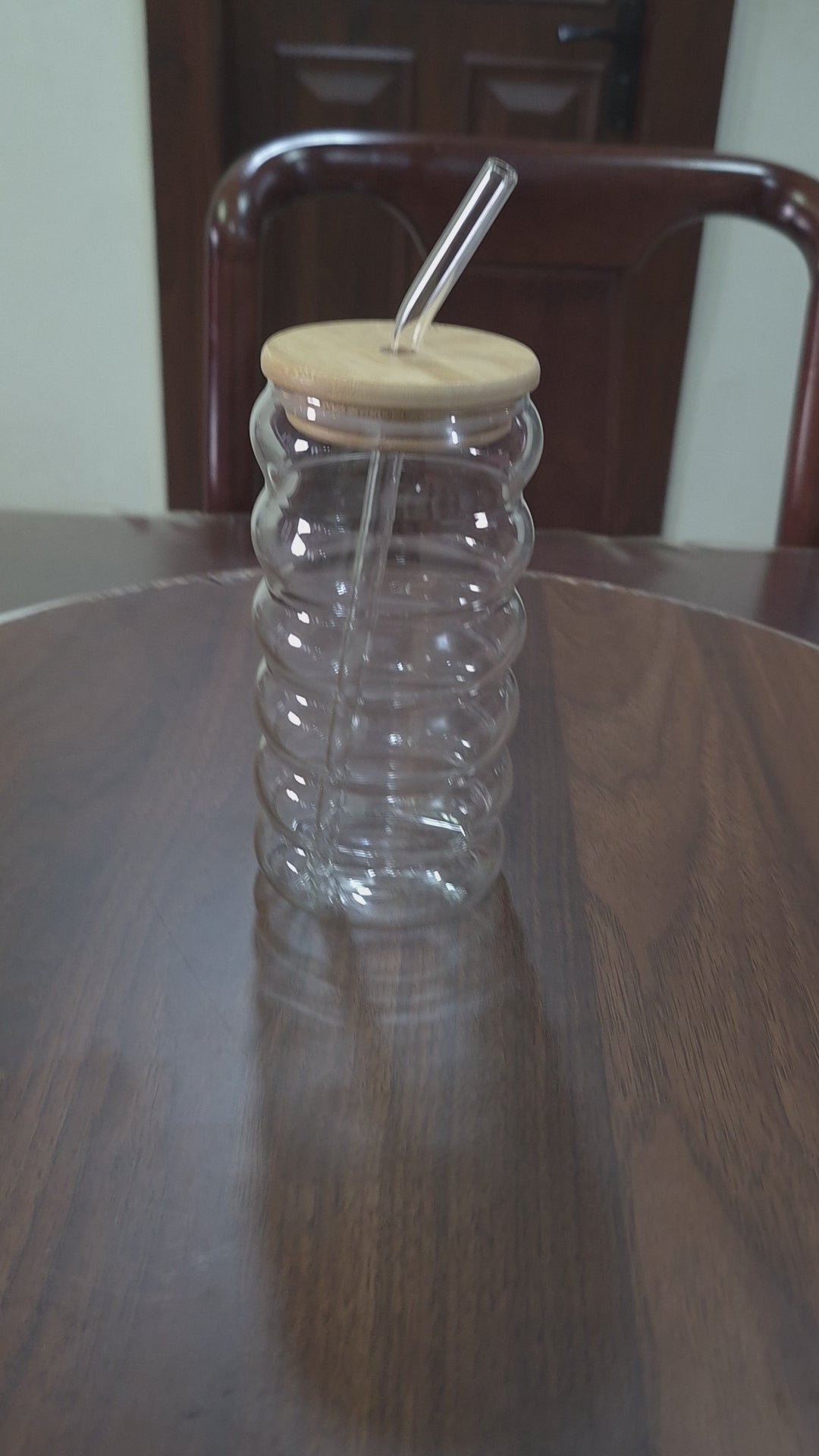 Load video: Ripple Wave Borosilicate Tumbler