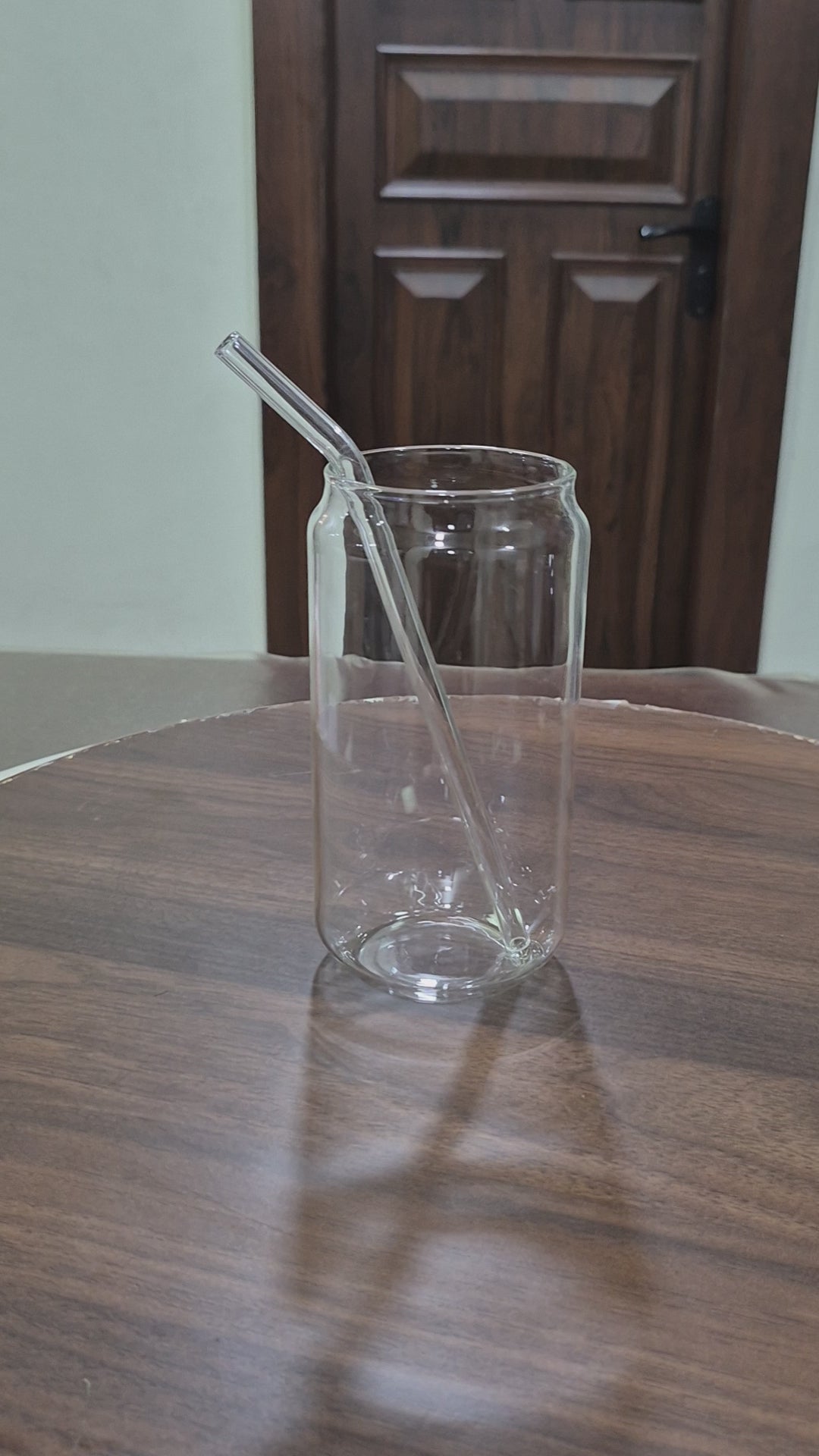 Load video: Can-Shaped Borosilicate Glass Cup with Glass Straw
