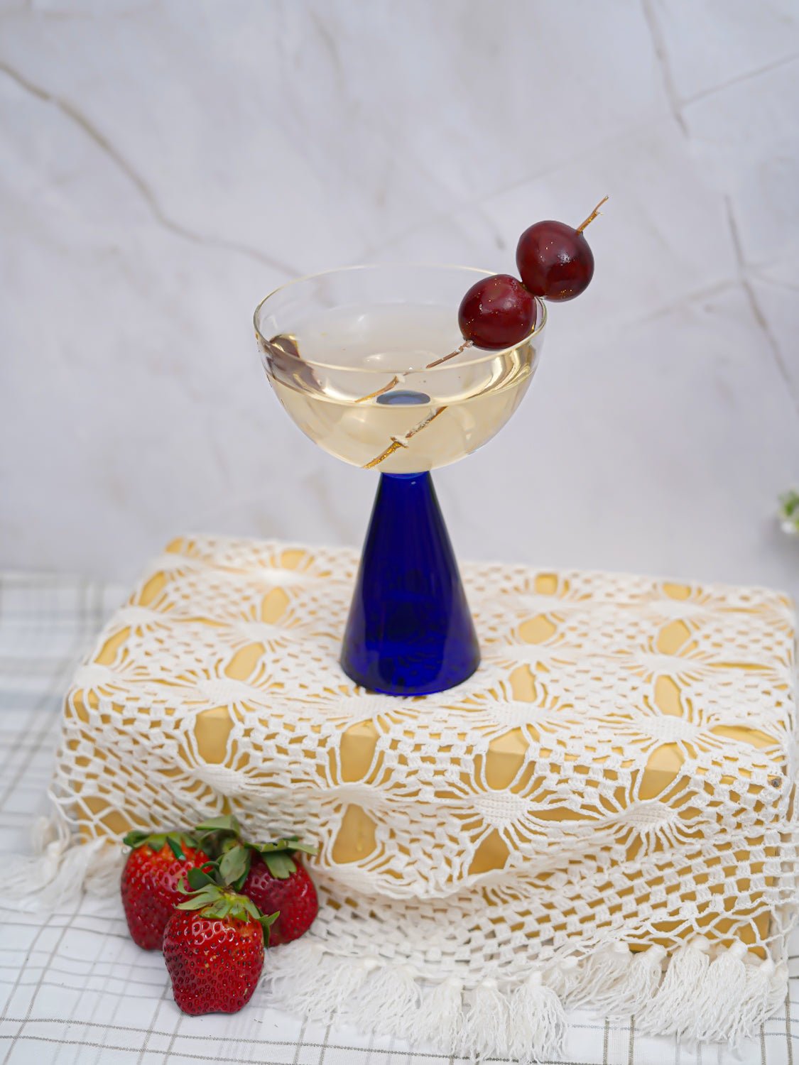 Pyramid Stem Cocktail Glasses - Borotechheight : 135 mm diameter: 97 mm ml capacity : 160 ml4BlueG - 152B BLUEBorotech