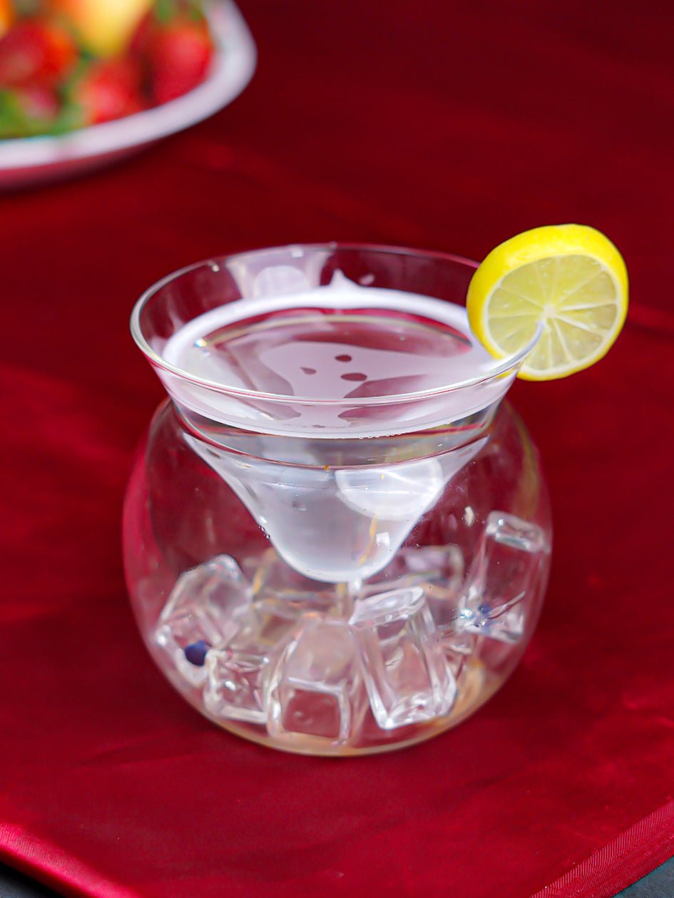 Detailed view of a borosilicate fishbowl cocktail glass, highlighting its smooth, transparent design and 160ml capacity.