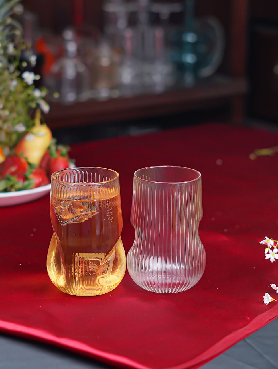 Thin Ribbed Curved Borosilicate Glasses - Borotech